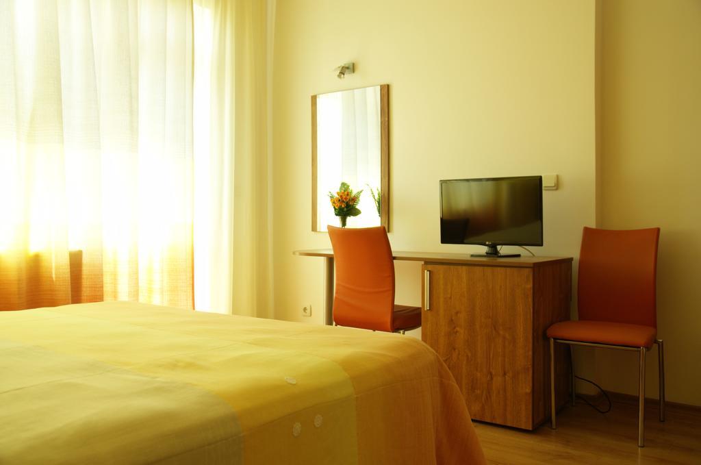 Hotel Sany Primorszko Kültér fotó